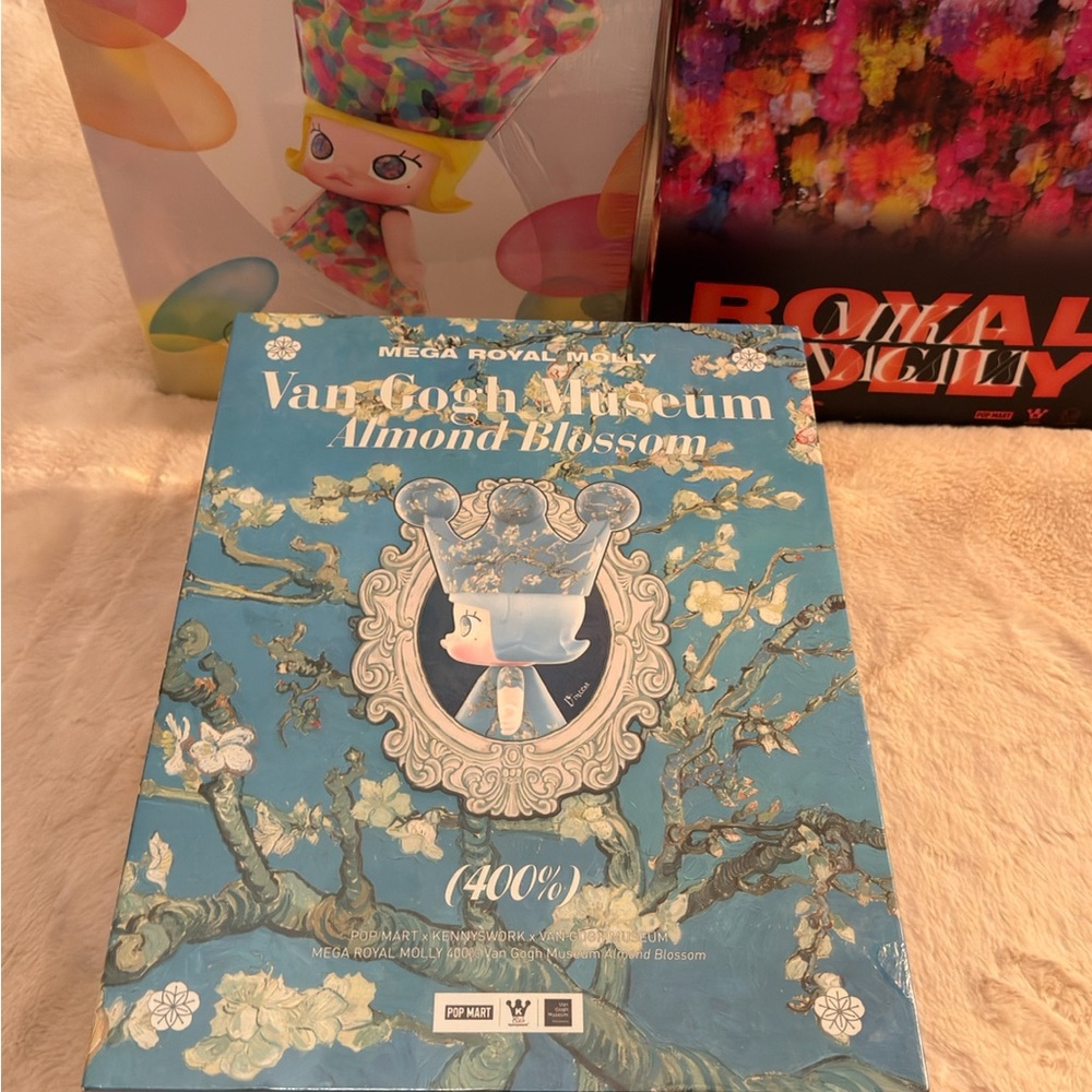 Mega Royal Molly Van Gogh 400%